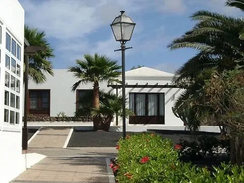 Aparthotel Jardines del Sol Playa Blanca  4*, Playa Blanca (Lanzarote)