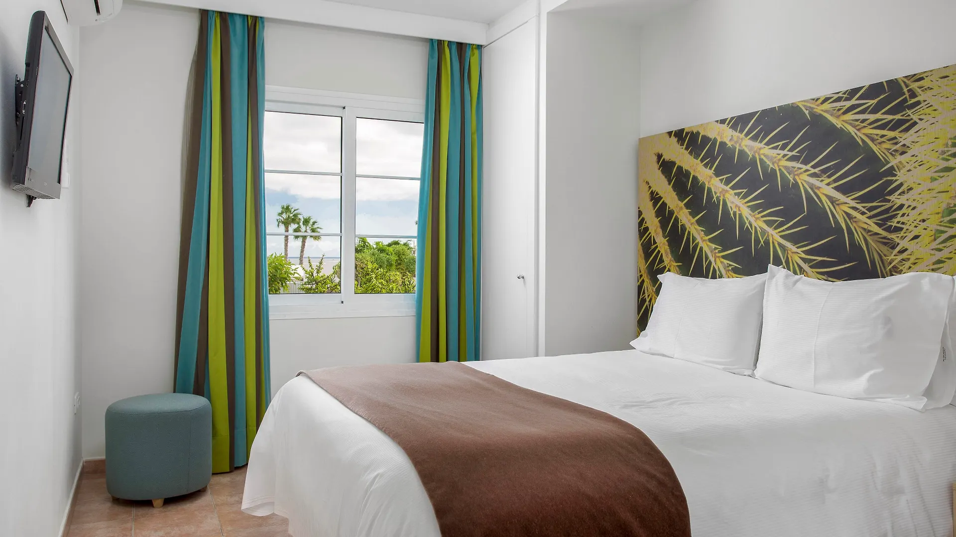Jardines Del Sol Aparthotel Playa Blanca  Spain