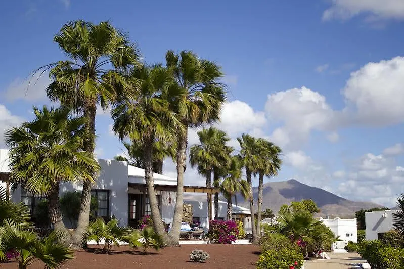 Jardines Del Sol Aparthotel Playa Blanca